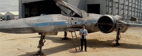 《星球大战7》全新片场视频花絮 X翼战机登场
