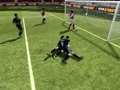《FIFA 12》惊现搞笑画面 球员激吻庆祝进球