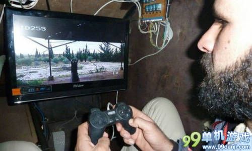 叙利亚造出逆天装甲车 使用PS3手柄遥控开火